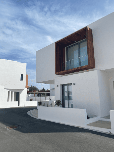 ΠΩΛΕΙΤΑΙ ΚΑΙΝΟΥΡΓΙΑ ΕΠΑΥΛΗ ΤΕΣΣΑΡΩΝ ΥΠΝΟΔΩΜΑΤΙΩΝ ΣΤΗ ΧΛΩΡΑΚΑ – ΠΑΦΟΣ – ID 00290741