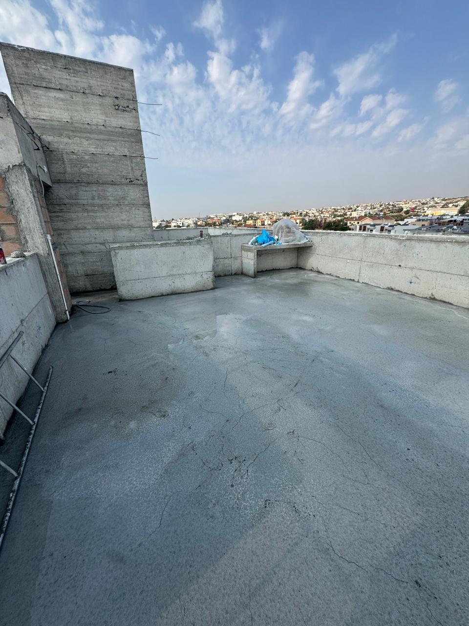 ΠΩΛΕΙΤΑΙ ΥΠΟ ΑΝΕΓΕΡΣΗ ΡΕΤΙΡΕ ΜΟΝΤΕΡΝΟ ΔΙΑΜΕΡΙΣΜΑ ΔΥΟ ΥΠΝΟΔΩΜΑΤΙΩΝ ΣΤΟΝ ΥΨΩΝΑ – ΛΕΜΕΣΟΣ – ID 002176356