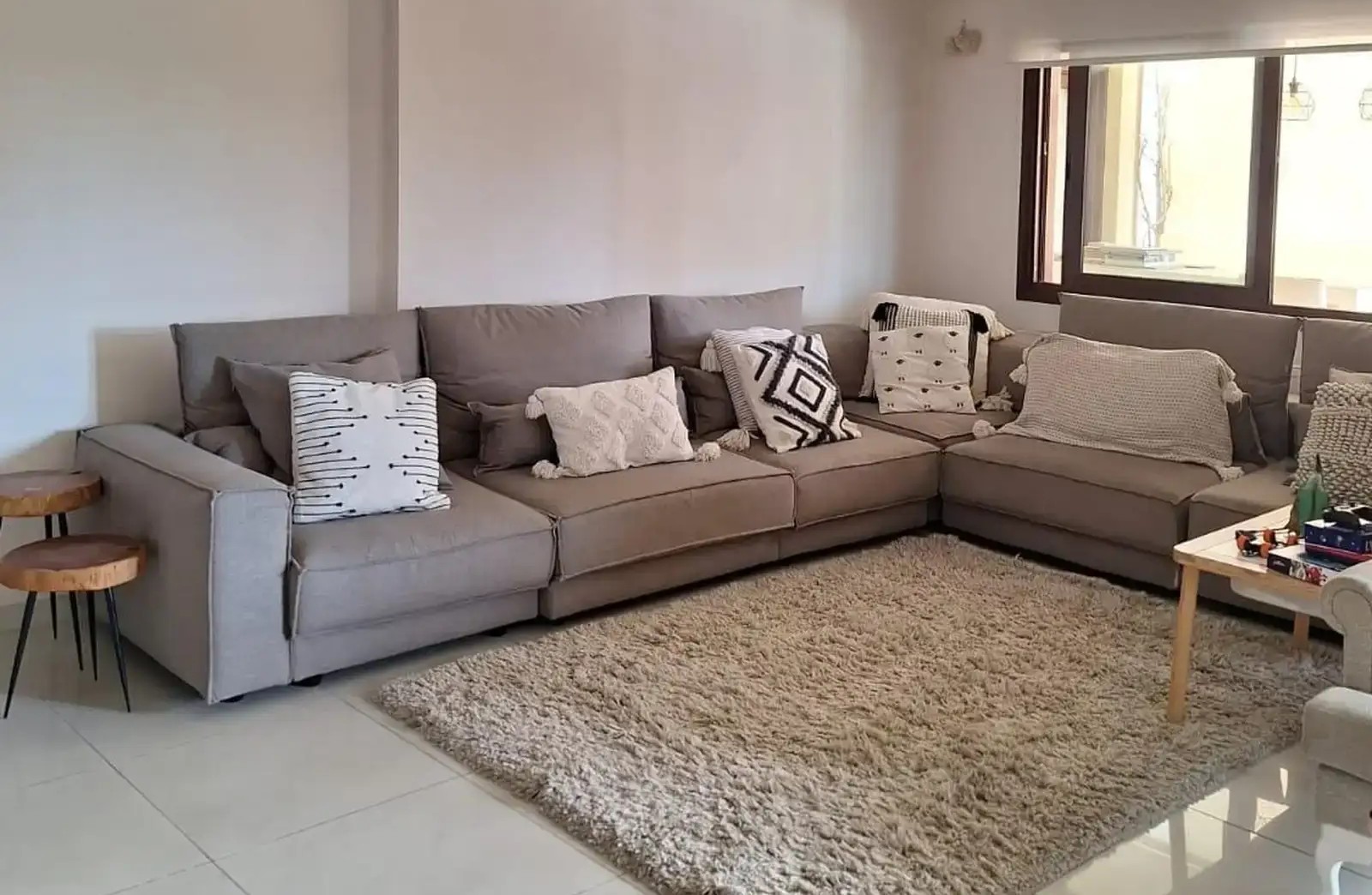 ΕΝΟΙΚΙΑΖΕΤΑΙ ΔΙΑΜΕΡΙΣΜΑ ΤΡΙΩΝ ΥΠΝΟΔΩΜΑΤΙΩΝ ΗΜΙΕΠΙΠΛΩΜΕΝΟ ΣΤΗΝ ΠΕΡΙΟΧΗ ΑΓΛΑΝΤΖΙΑΣ – ΛΕΥΚΩΣΙΑ – ID 002197512