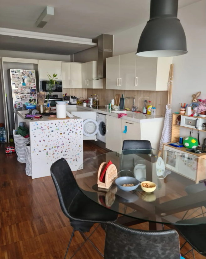 ΕΝΟΙΚΙΑΖΕΤΑΙ ΔΙΑΜΕΡΙΣΜΑ ΤΡΙΩΝ ΥΠΝΟΔΩΜΑΤΙΩΝ ΣΤΟΝ ΚΑΨΑΛΟ- ΛΕΜΕΣΟΣ- ID 002193317