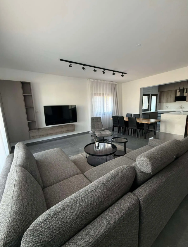 ΕΝΟΙΚΙΑΖΕΤΑΙ ΔΙΑΜΕΡΙΣΜΑ ΤΡΙΩΝ ΥΠΝΟΔΩΜΑΤΙΩΝ ΣΤΟΝ ΑΓΙΟ ΙΩΑΝΝΗ – ΛΕΜΕΣΟΣ- ID 002196018