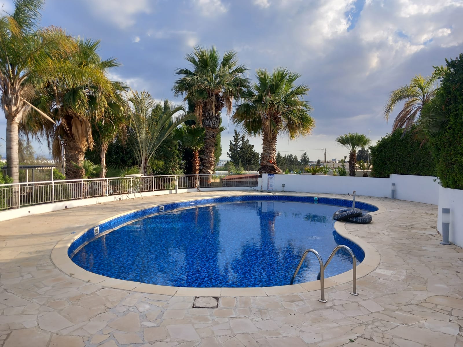 ΠΩΛΕΙΤΑΙ ΔΙΑΜΕΡΙΣΜΑ ΔΥΟ ΥΠΝΟΔΩΜΑΤΙΩΝ ΣΤΗΝ ΟΡΟΚΛΙΝΗ – ΛΑΡΝΑΚΑ – ID 002209983