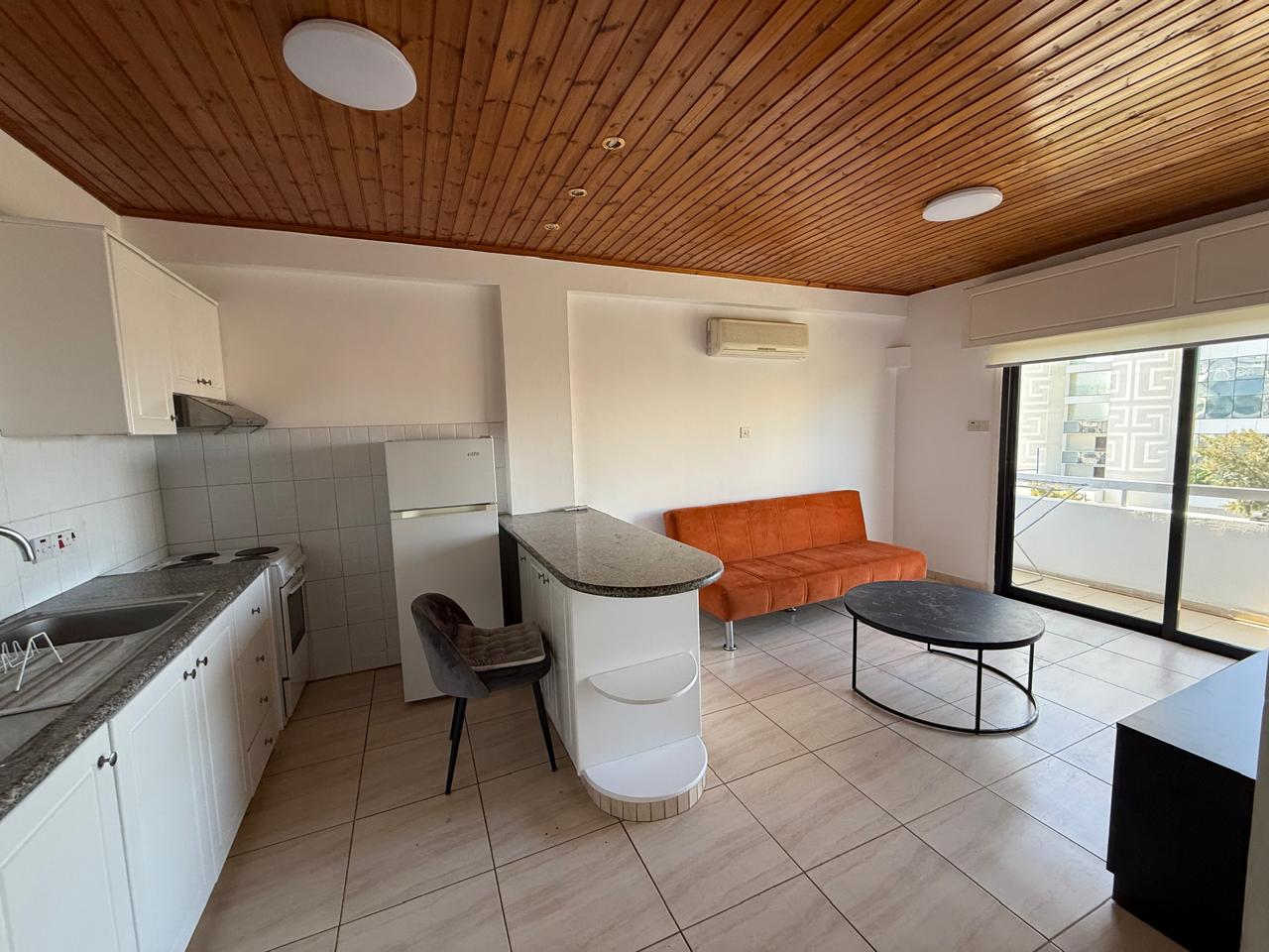 ΕΝΟΙΚΙΑΖΕΤΑΙ  ΔΙΑΜΕΡΙΣΜΑ ΕΝΟΣ ΥΠΝΟΔΩΜΑΤΙΟΥ ΣΤΗΝ ΤΟΥΡΙΣΤΙΚΗ ΠΕΡΙΟΧΗ ΑΓΙΟΥ ΤΥΧΩΝΑ – ΛΕΜΕΣΟΣ – ID 002204799