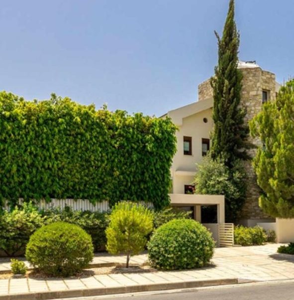 ΠΩΛΕΙΤΑΙ ΕΠΑΥΛΗ 5+1 ΥΠΝΟΔΩΜΑΤΙΩΝ ΣΤΗΝ ΑΡΑΔΙΠΠΟΥ – ΠΕΡΙΟΧΗ PASCAL SCHOOL – ΛΑΡΝΑΚΑ – ID 002207574