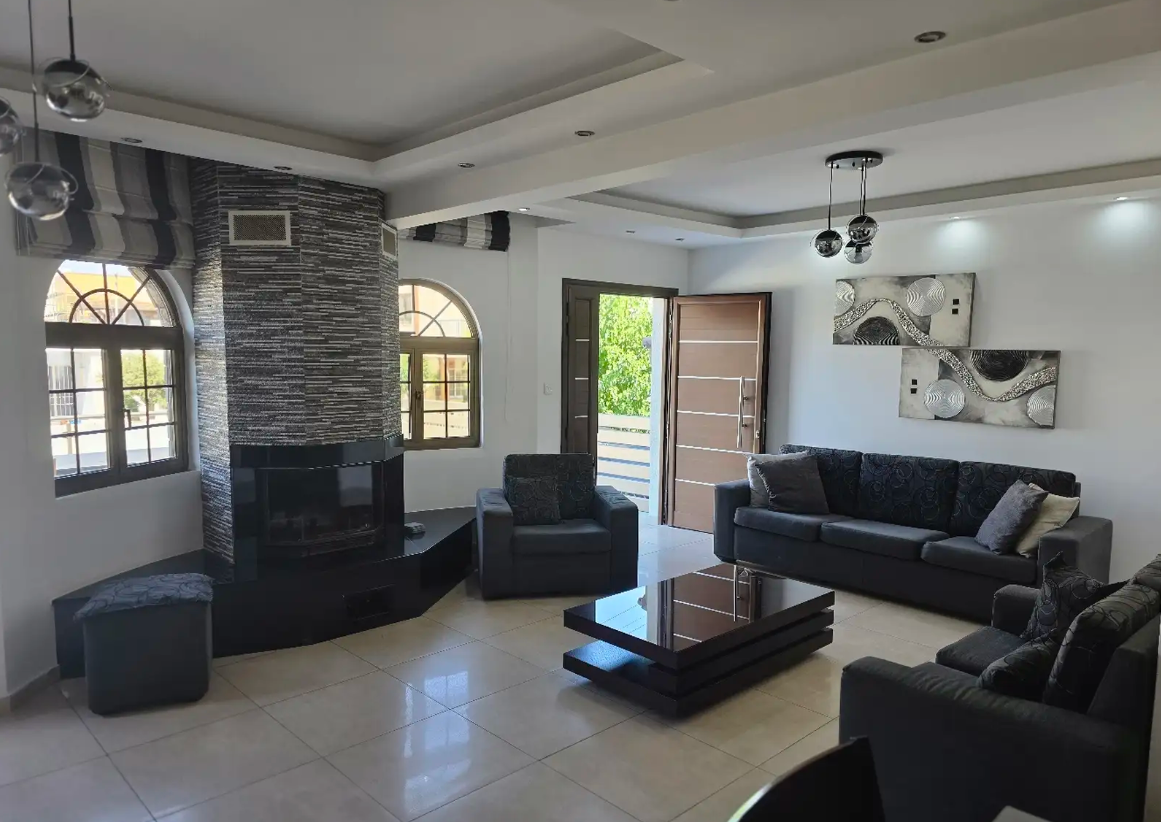 ΕΝΟΙΚΙΑΖΕΤΑΙ ΗΜΙΑΝΕΞΑΡΤΗΤΗ ΟΙΚΙΑ ΤΡΙΩΝ ΥΠΝΟΔΩΜΑΤΙΩΝ ΣΤΟΝ ΑΓΙΟ ΣΠΥΡΙΔΩΝΑ ΣΤΗ ΛΕΜΕΣΟ – ΛΕΜΕΣΟΣ – ΙD 002208012