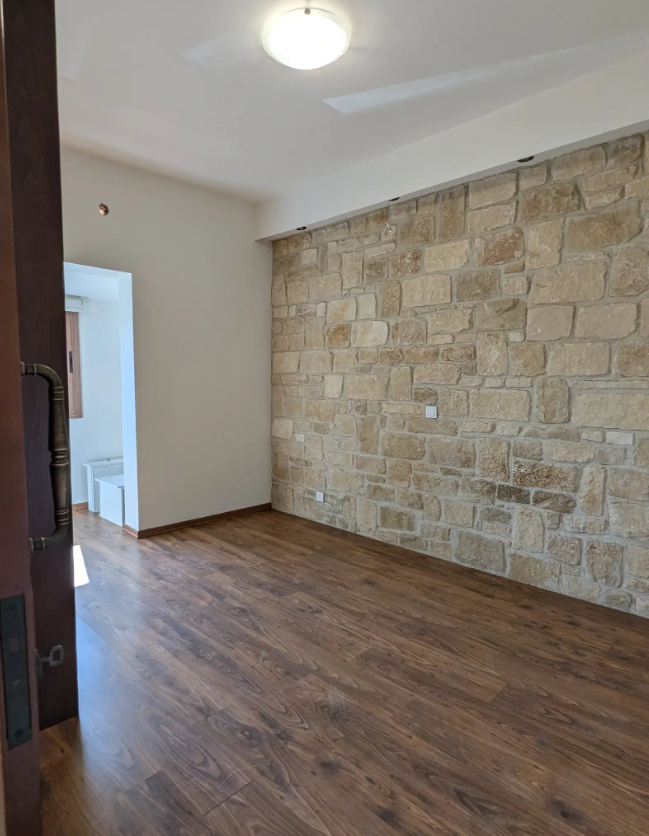 ΕΝΟΙΚΙΑΖΕΤΑΙ ΑΝΑΚΑΙΝΙΣΜΕΝΗ ΟΙΚΙΑ ΔΥΟ ΥΠΝΟΔΩΜΑΤΙΩΝ ΣΤΗΝ ΠΕΡΙΟΧΗ ΠΕΤΡΟΥ & ΠΑΥΛΟΥ- ΛΕΜΕΣΟΣ- ID 002212678