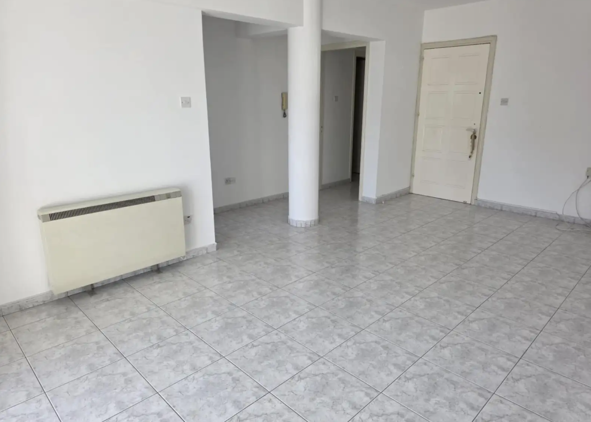 ΕΝΟΙΚΙΑΖΕΤΑΙ ΔΙΑΜΕΡΙΣΜΑ ΔΥΟ ΥΠΝΟΔΩΜΑΤΙΩΝ ΣΤΗΝ ΑΚΡΟΠΟΛΗ – ΣΤΡΟΒΟΛΟΣ – ID 002227410