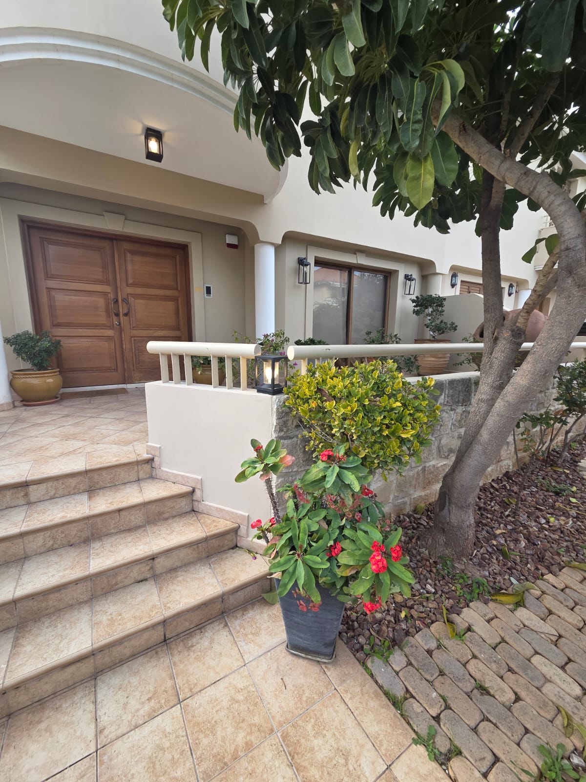 ΠΩΛΕΙΤΑΙ ΗΜΙ-ΑΝΕΞΑΡΤΗΤΗ ΟΙΚΙΑ ΤΕΣΣΑΡΩΝ ΥΠΝΟΔΩΜΑΤΙΩΝ ΣΤΗΝ ΛΙΝΟΠΕΤΡΑ – ΛΕΜΕΣΟΣ – ID 002233183