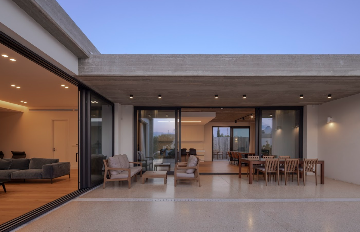 ΠΩΛΕΙΤΑΙ ΠΟΛΥΤΕΛΗ ΜΟΝΤΕΡΝΑ ΕΠΑΥΛΗ ΤΕΣΣΑΡΩΝ ΥΠΝΟΔΩΜΑΤΙΩΝ ΣΤΗΝ ΑΓΙΑ ΜΑΡΙΝΟΥΔΑ-ΠΑΦΟΣ-ID 002242352